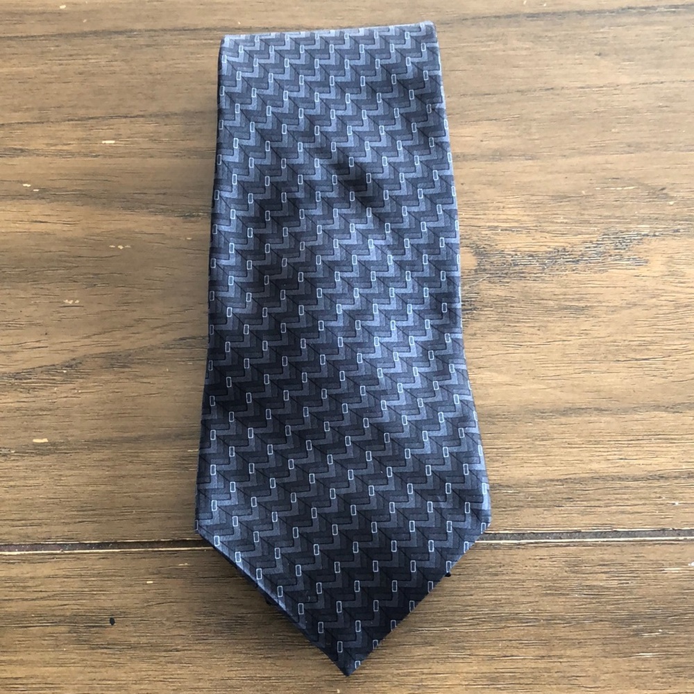 New Arrow tie*